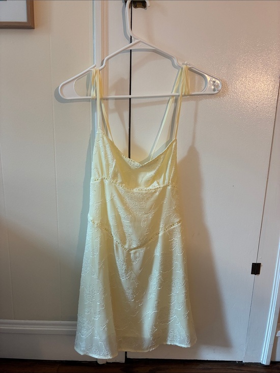 Princess Polly Dresses & Skirts - Yellow Lace Mini Dress Princess Polly